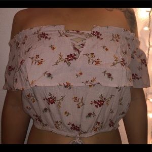 American Eagle Floral Crop Top